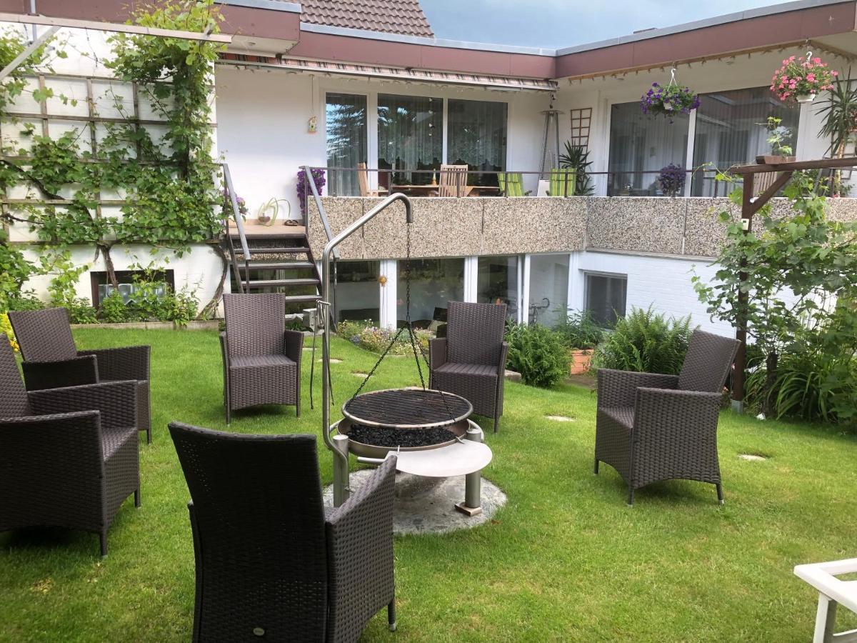 Ferienwohnung Apartment Dettum Mit Eigenem Bad, Kochnische Und Wintergarten Exterior photo